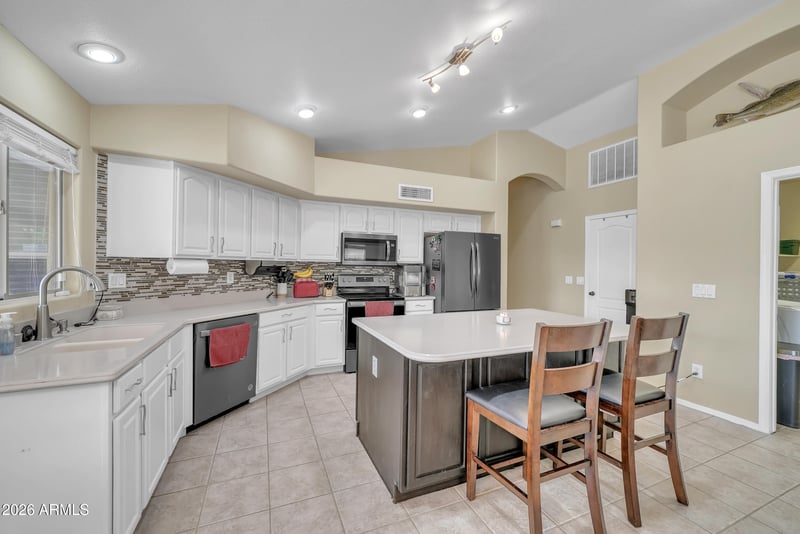 2343 E Kempton Rd, Chandler, AZ 85225