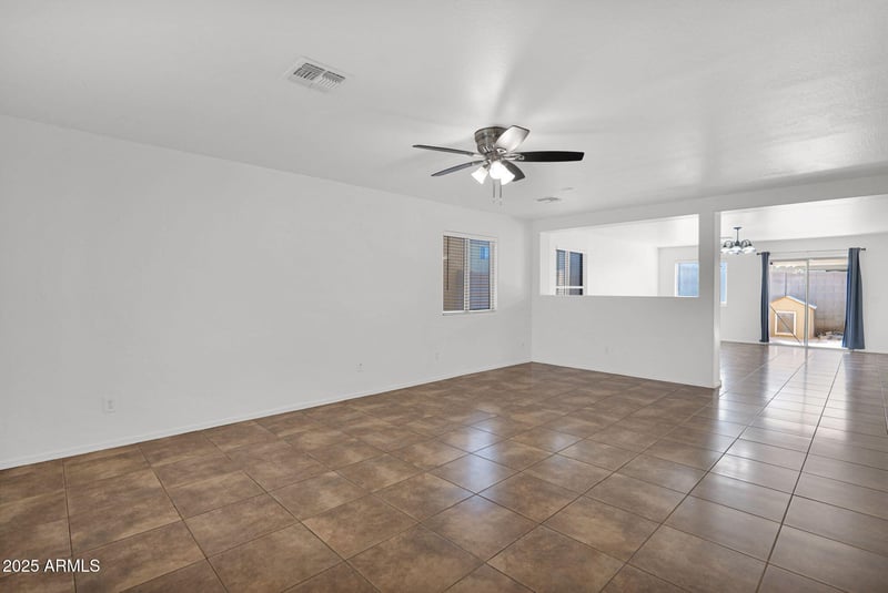 2343 Meadow Land Dr, San Tan Valley, AZ 85140