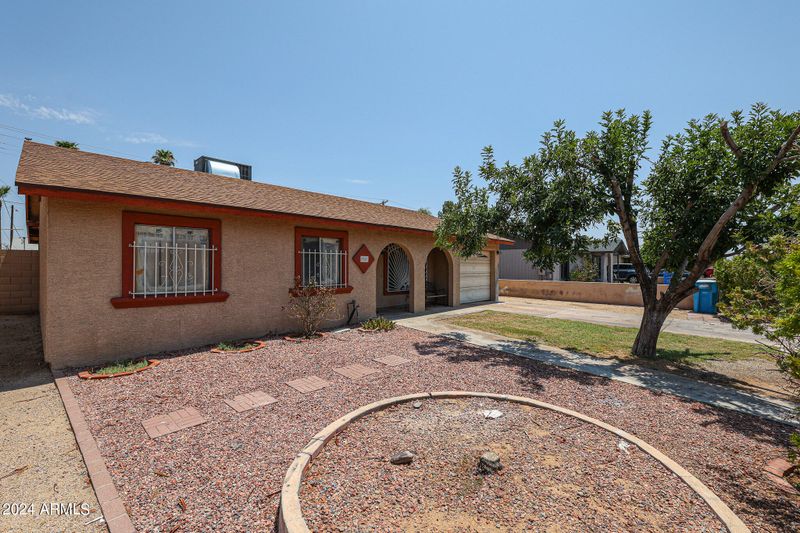 2343 N 49th Ave, Phoenix, AZ 85035