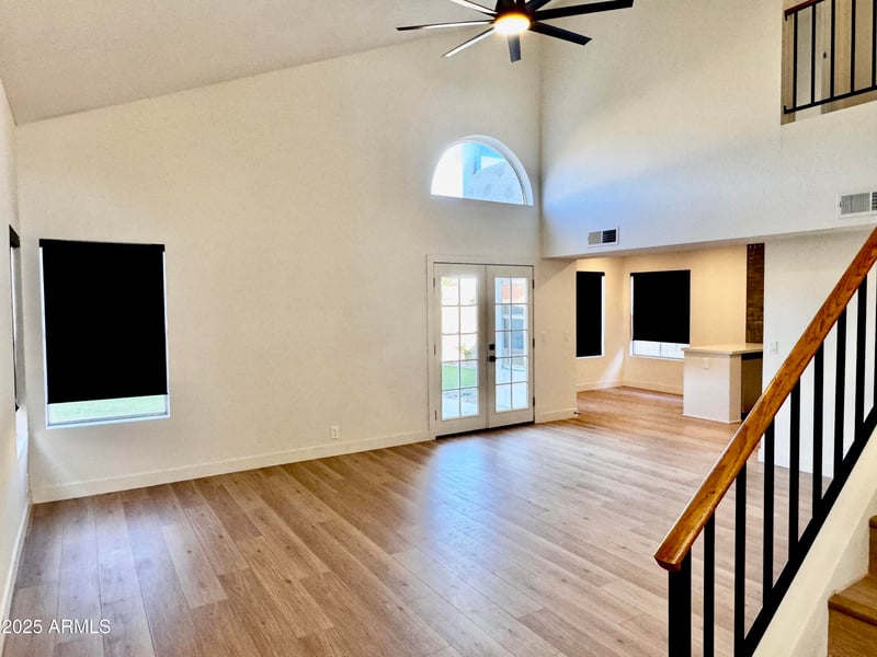 23436 40th Ln, Glendale, AZ 85310