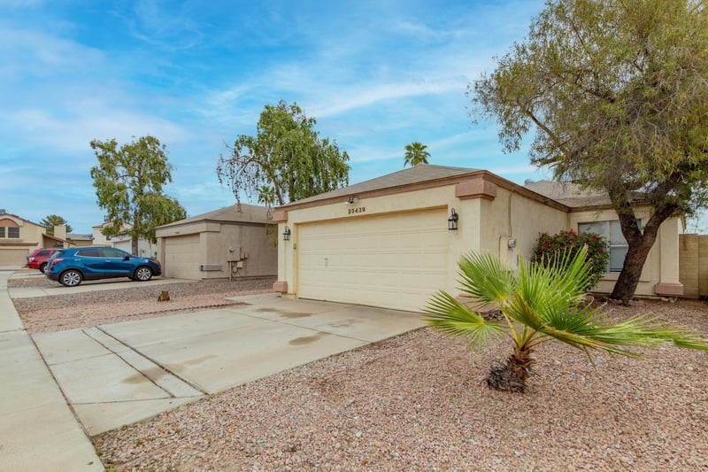 23439 N 39th Ln, Glendale, AZ 85310