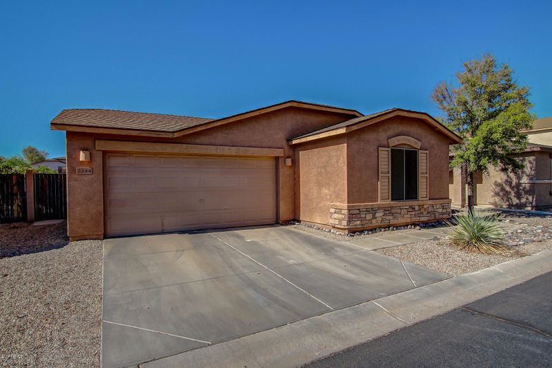 2344 E Meadow Chase Dr, San Tan Valley, AZ 85140
