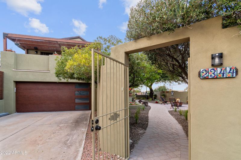 2344 E Yucca St, Phoenix, AZ 85028