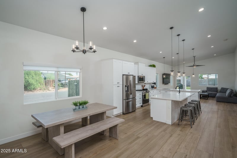 2345 28th Pl, Phoenix, AZ 85008