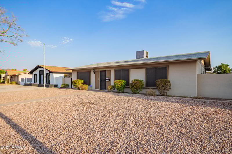 2345 Shaw Butte Dr, Phoenix, AZ 85029