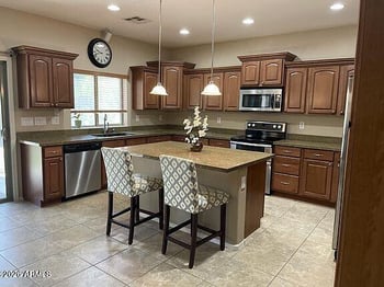 2345 Skinner Dr, Phoenix, AZ 85085