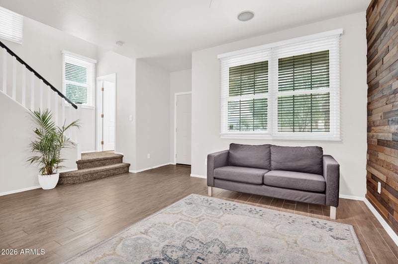 2346 Pecan Rd, Phoenix, AZ 85040