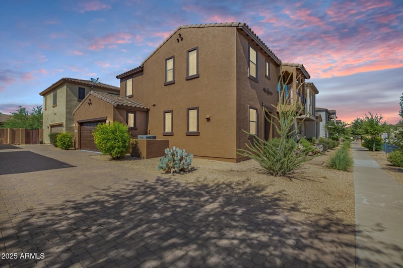 2346 Jake Haven, Phoenix, AZ 85085