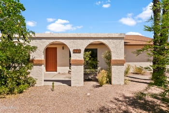 2346 Mescal St, Phoenix, AZ 85028