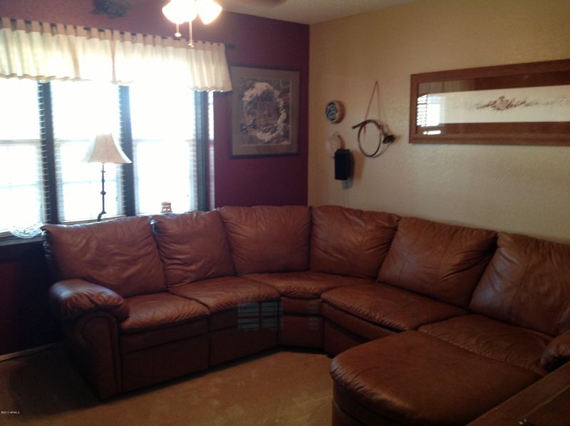 2346 N Comanche Dr, Chandler, AZ 85224