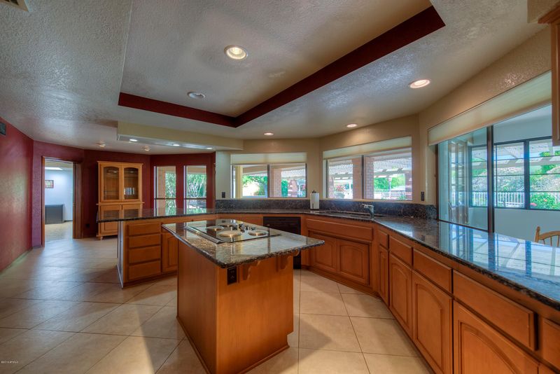 2348 E Brown St, Phoenix, AZ 85028