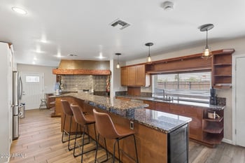 2348 N 28th Pl, Phoenix, AZ 85008