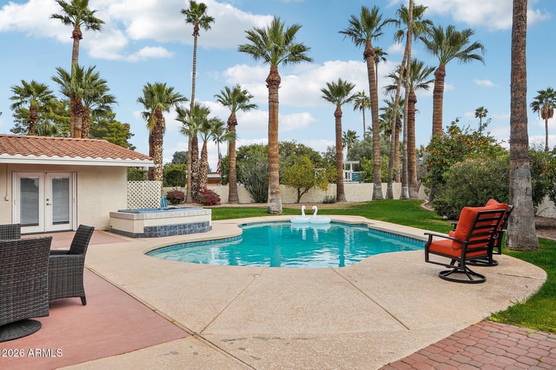 235 E Estero Ln, Litchfield Park, AZ 85340