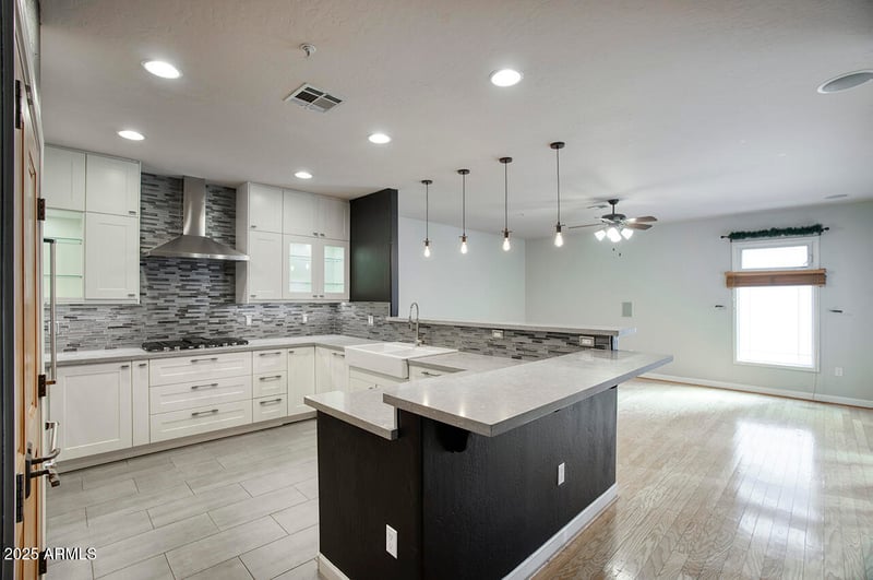 235 Portland St, Phoenix, AZ 85003