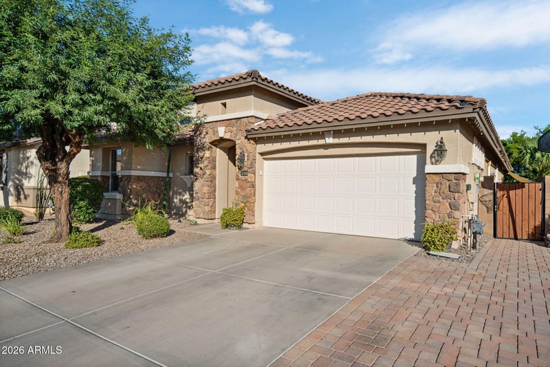 2351 Glen Dr, Chandler, AZ 85286
