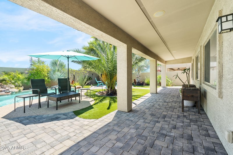 23523 117th Dr, Sun City, AZ 85373
