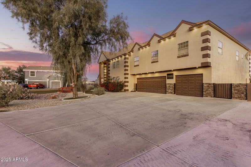 23523 79th Ave, Peoria, AZ 85383