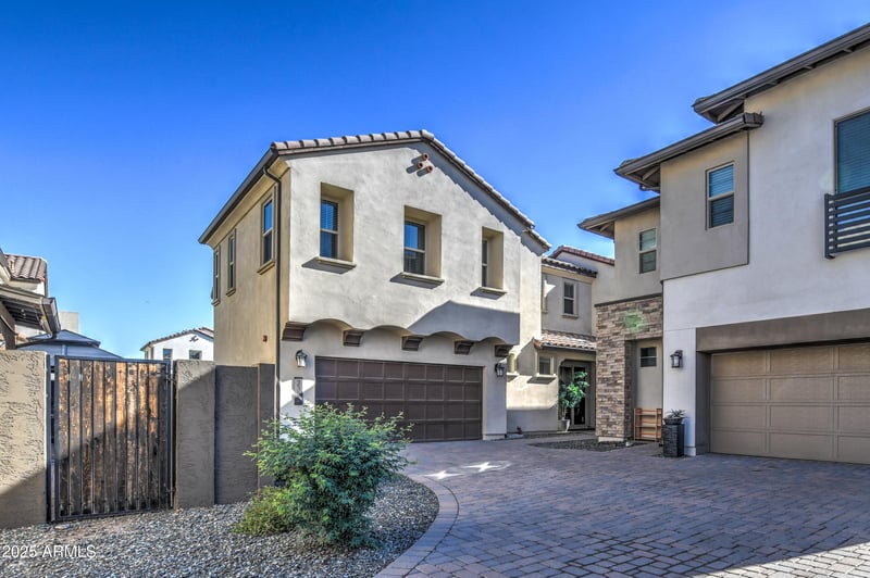 2353 Gloria Ln, Phoenix, AZ 85085