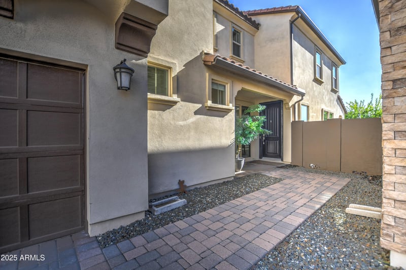 2353 Gloria Ln, Phoenix, AZ 85085