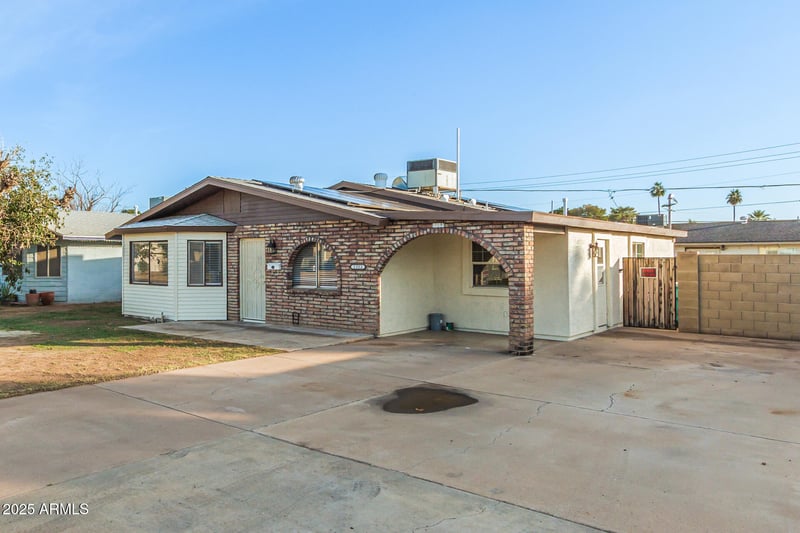 2353 Lupine Ave, Phoenix, AZ 85029