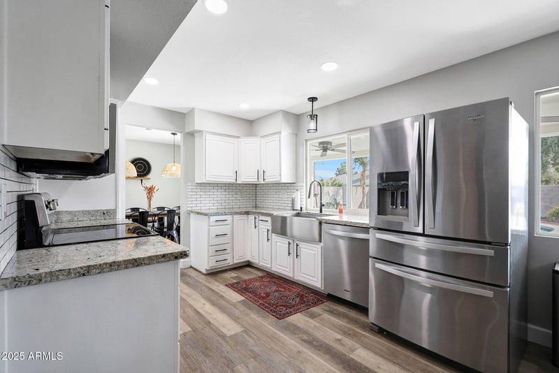 2353 Tierra Buena Ln, Phoenix, AZ 85023