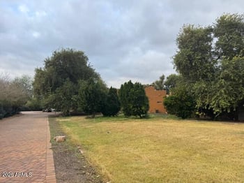 23530 65th Ave, Glendale, AZ 85310