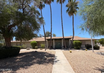 2354 Betty Elyse Ln, Phoenix, AZ 85022