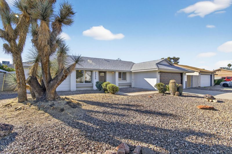 2355 W Waltann Ln, Phoenix, AZ 85023
