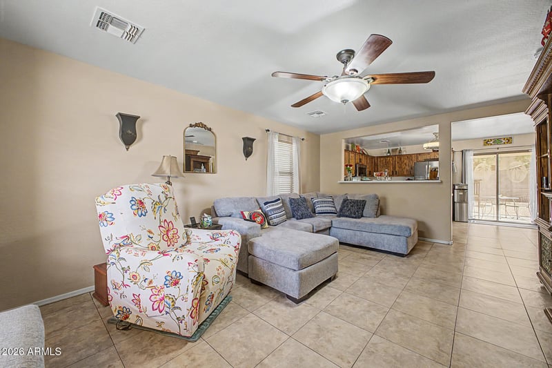 2357 Meadow Creek Way, San Tan Valley, AZ 85140