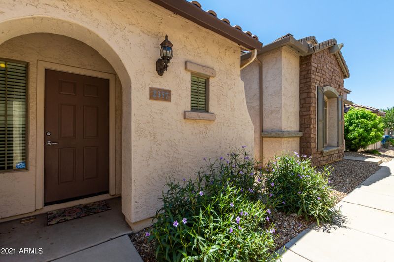 2357 N 83rd Dr, Phoenix, AZ 85037