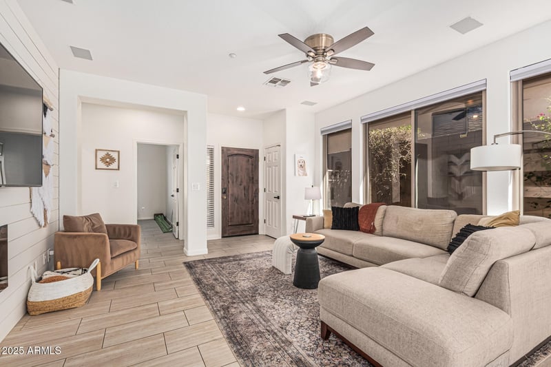 2359 W Muirfield Dr, Anthem, AZ 85086