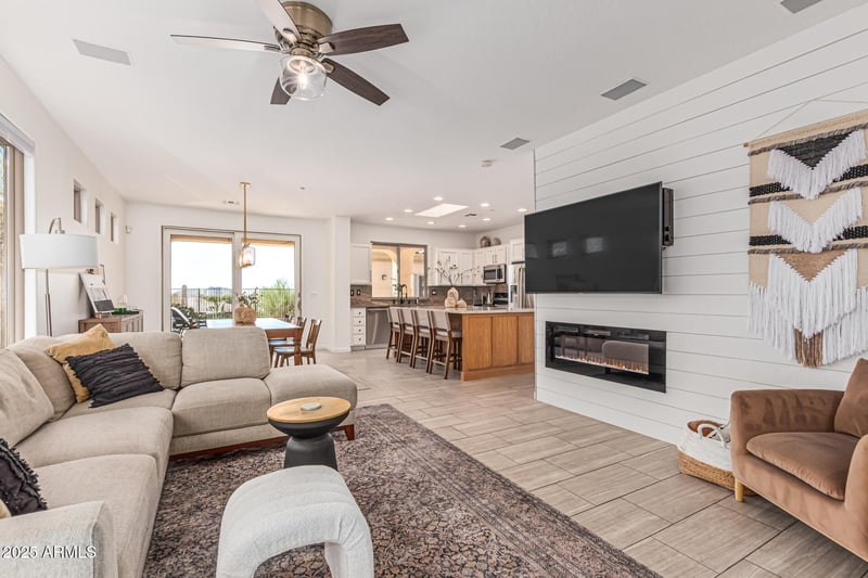 2359 W Muirfield Dr, Anthem, AZ 85086