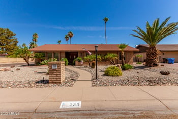 236 W Country Gables Dr, Phoenix, AZ 85023