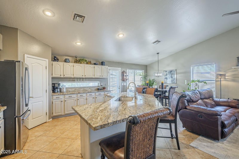2360 Yale St, Mesa, AZ 85213