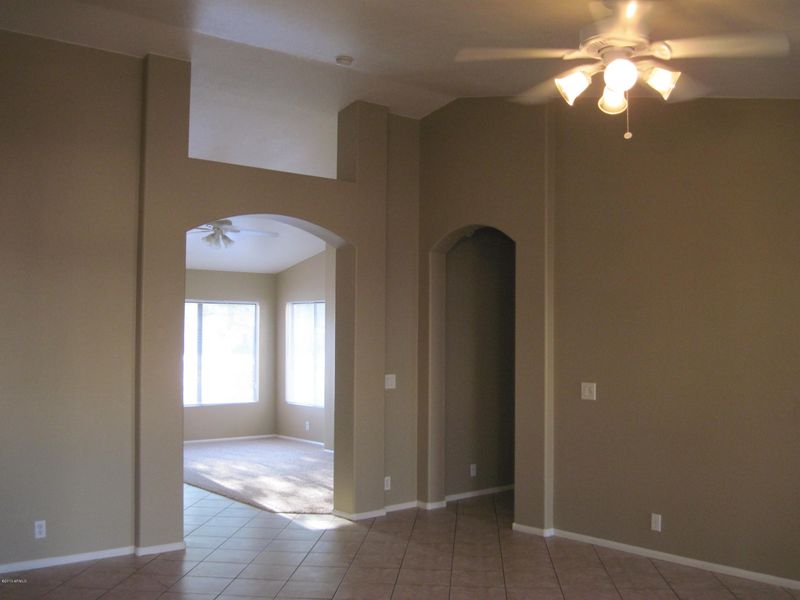 2361 N 87th Ave, Phoenix, AZ 85037