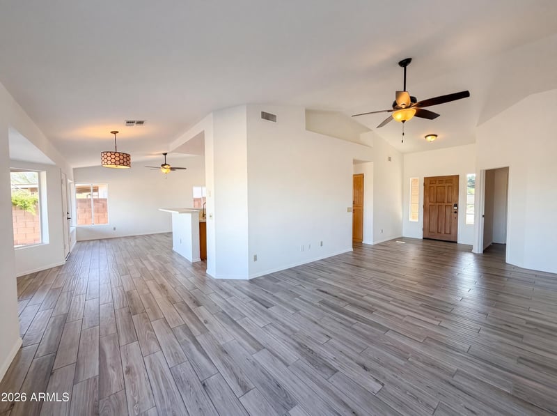 23626 45th Ave, Glendale, AZ 85310