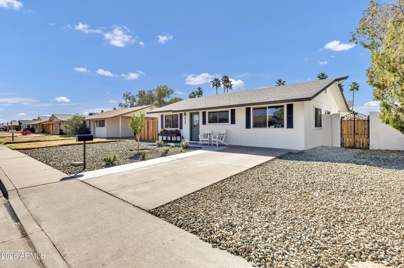 2363 E Caballero St, Mesa, AZ 85213