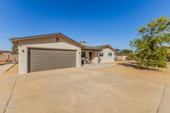 23631 103rd Ave, Peoria, AZ 85383