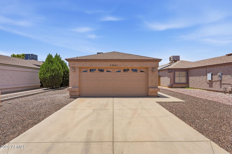 23642 N 36th Dr, Glendale, AZ 85310