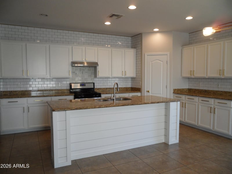 23644 209th Pl, Queen Creek, AZ 85142