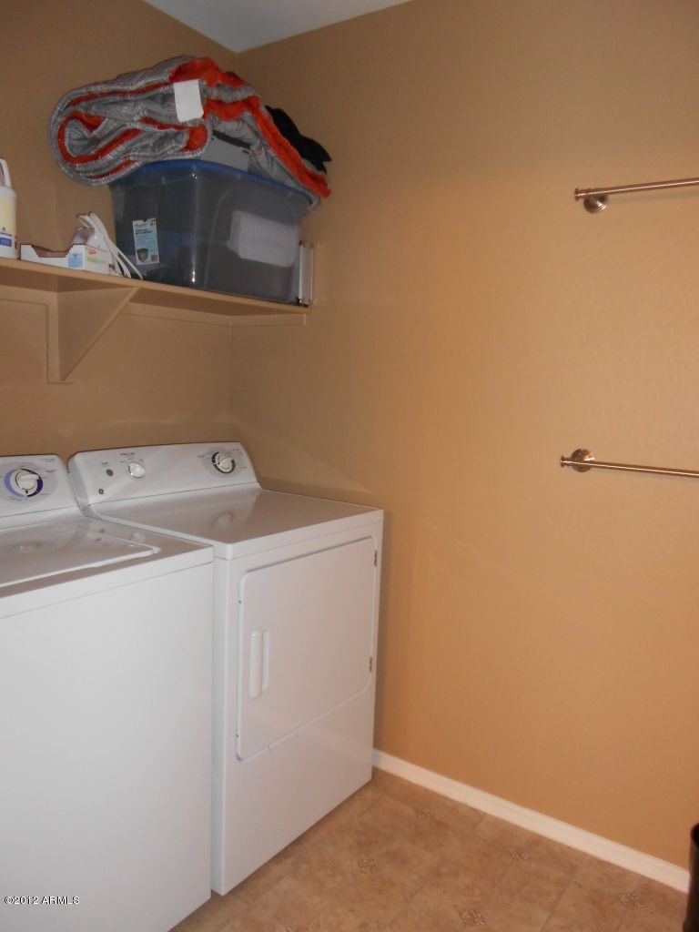 2365 E Huntington Dr, Phoenix, AZ 85040