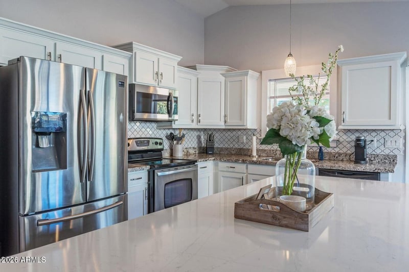 23658 N 36th Dr, Glendale, AZ 85310