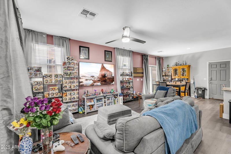 2366 73rd Ln, Phoenix, AZ 85035