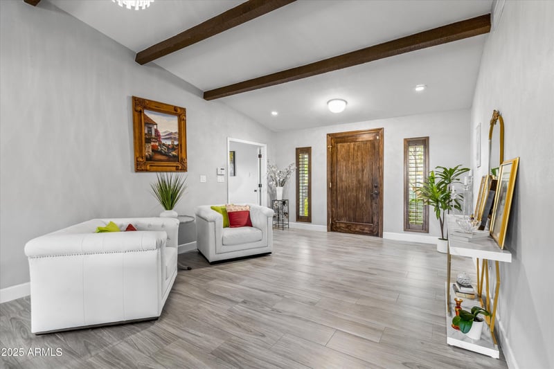 2366 Becker Ln, Phoenix, AZ 85028