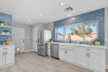 2366 Becker Ln, Phoenix, AZ 85028