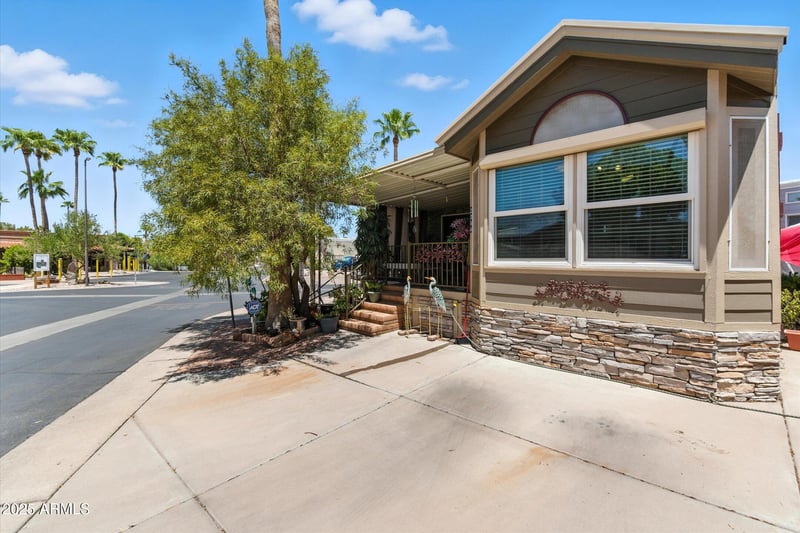 2366 Pomo Ave, Apache Junction, AZ 85119