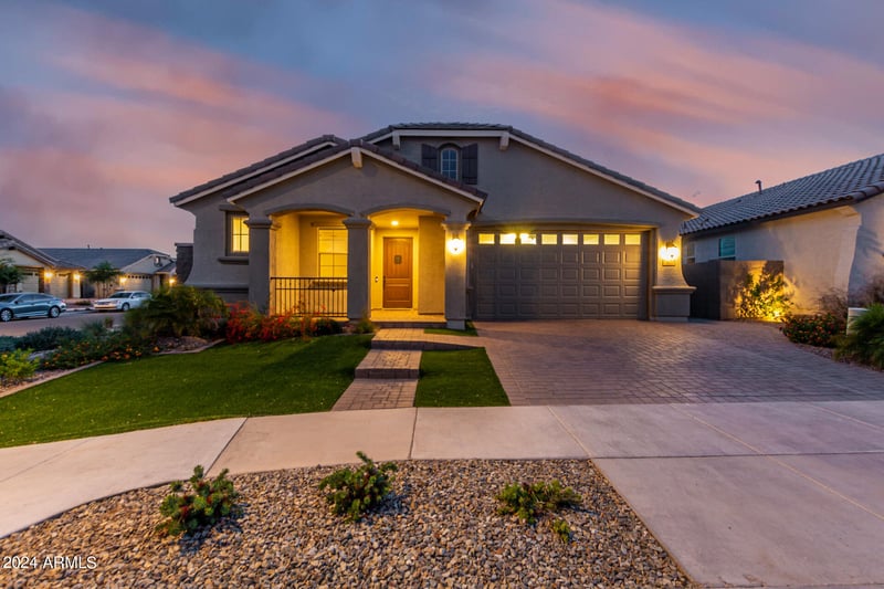 23670 160th Ct, Surprise, AZ 85387