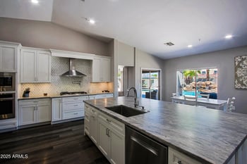 23673 81st Dr, Peoria, AZ 85383