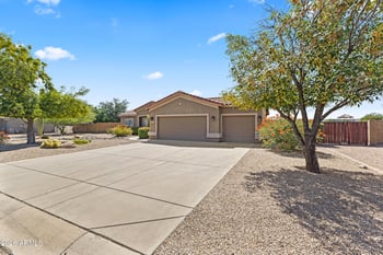 237 Desert Holly Dr, San Tan Valley, AZ 85143