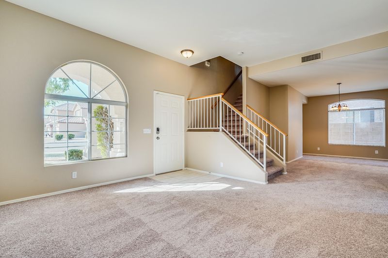 237 N Kenneth Pl, Chandler, AZ 85226